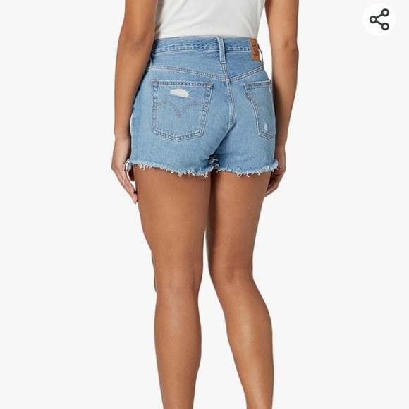 Nwot Levi's 501 shorts distressed - Picture 2 of 4